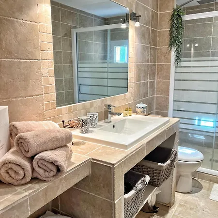 Les Oliviers, Climatisée, Piscine Privée Vue Ollioules
